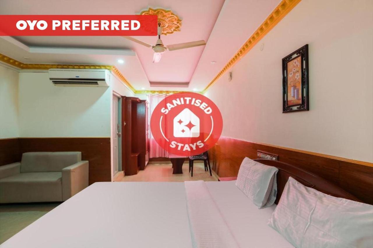 Capital O 84002 Hotel Top In Town President Kushālnagar Exterior photo